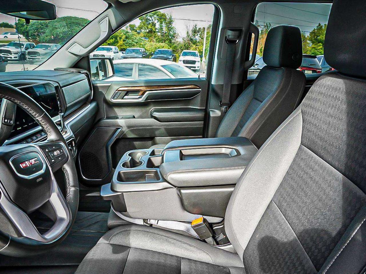 2024 GMC Sierra 1500  Photo