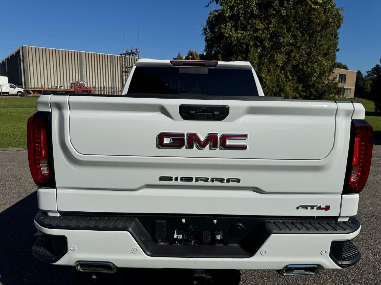 2026 GMC Sierra 1500 Crew Cab Short Box 4-Wheel Drive AT4 Photo