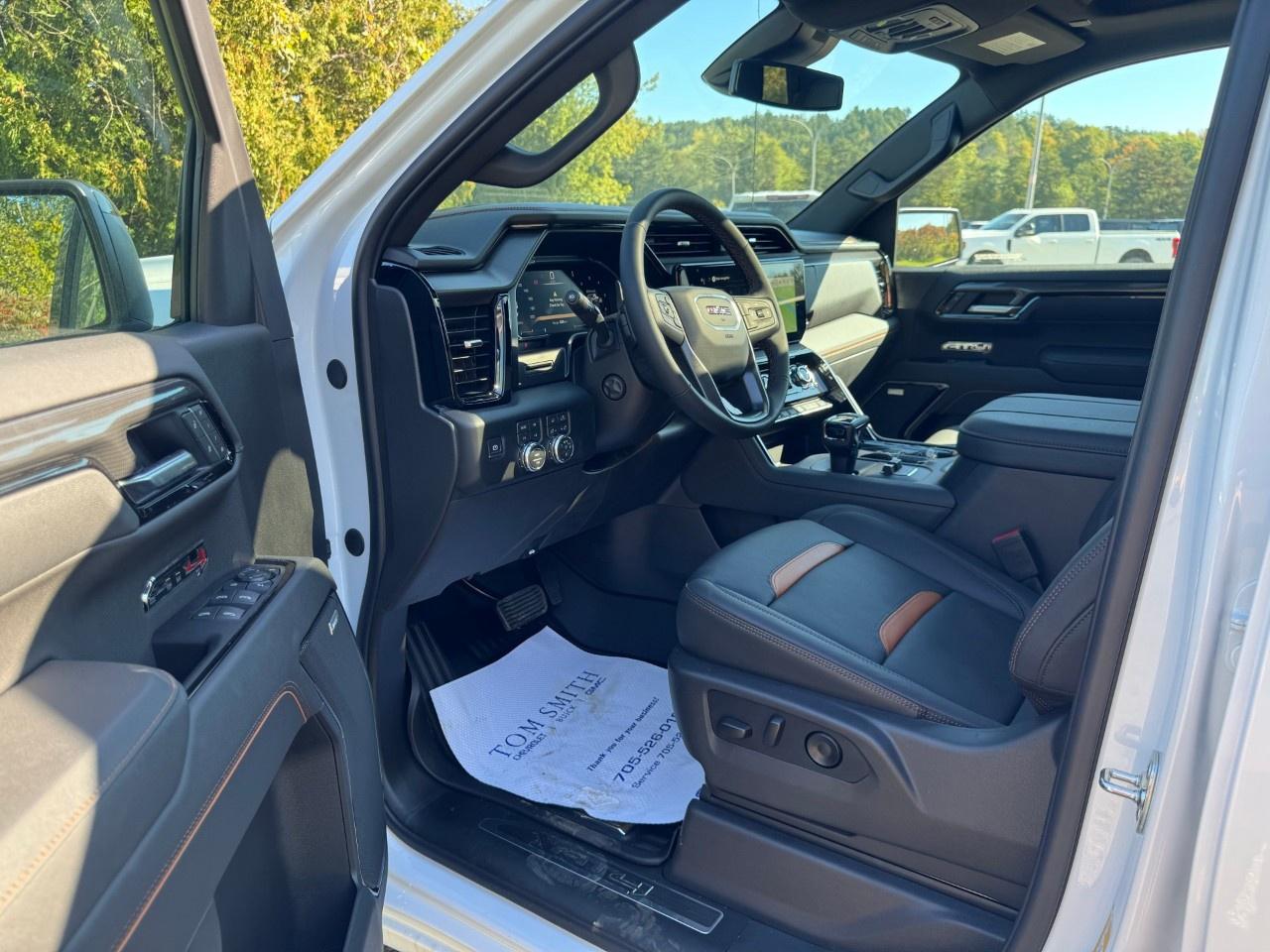2026 GMC Sierra 1500 Crew Cab Short Box 4-Wheel Drive AT4 Photo