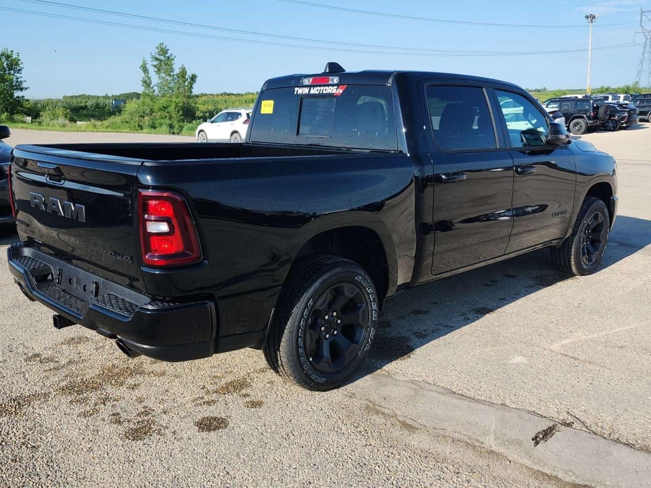 2026 RAM 1500 Sport   PANORAMIC SUNROOF   HEATED/VENTILATED LEATHER   HARMAN KARDON   PASSENGER DISPLAY Photo1