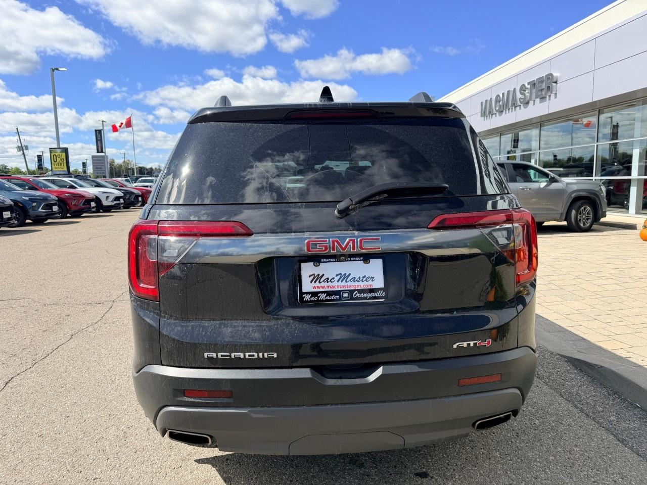 2023 GMC Acadia AWD AT4 Photo