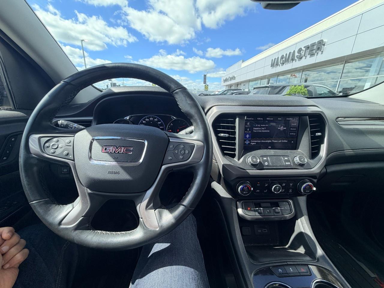 2023 GMC Acadia AWD AT4 Photo