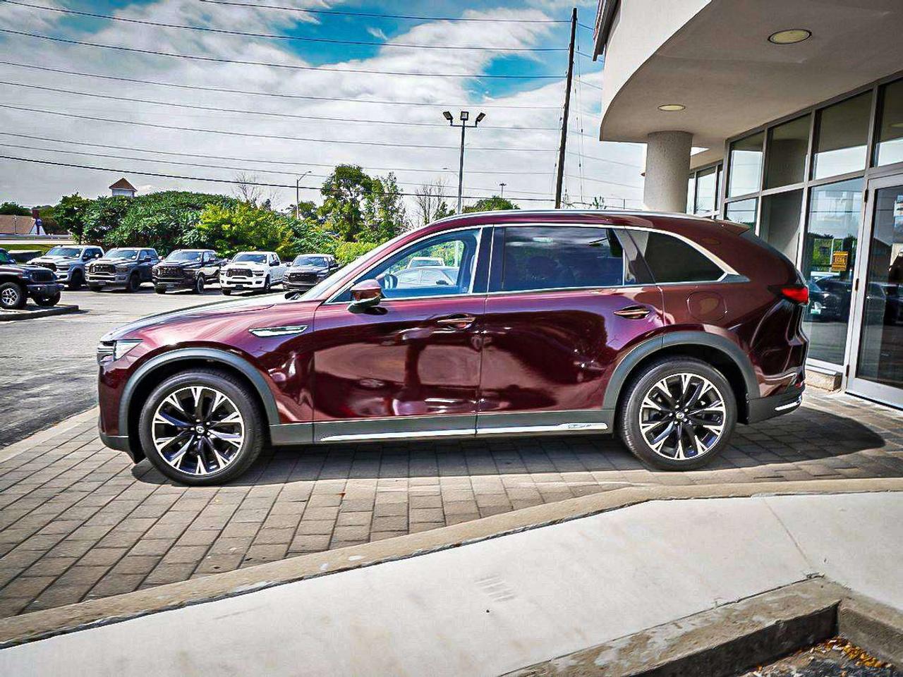 2024 Mazda CX-90 PHEV  Photo