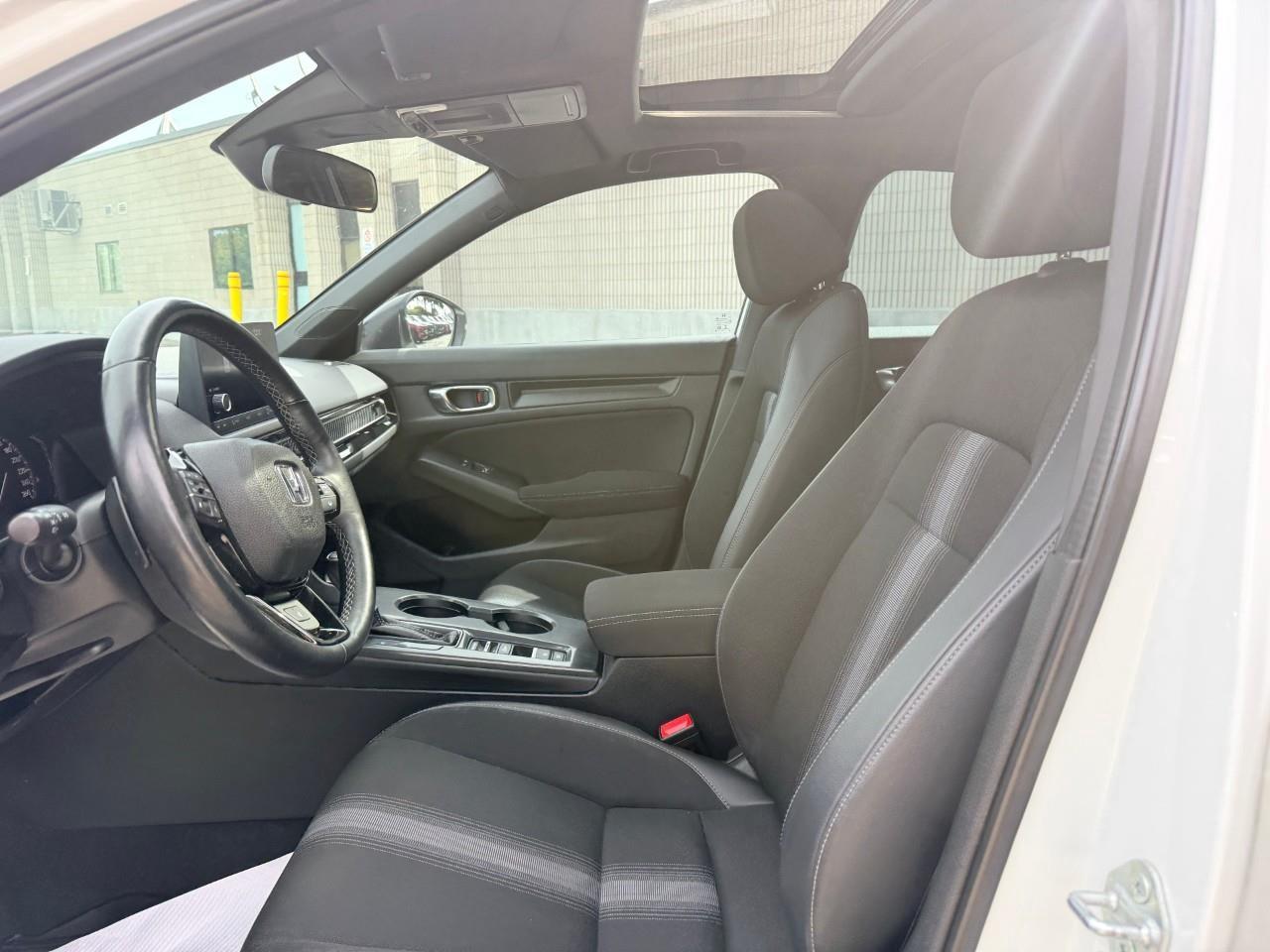 2022 Honda Civic Sport 4dr Hatchback Photo