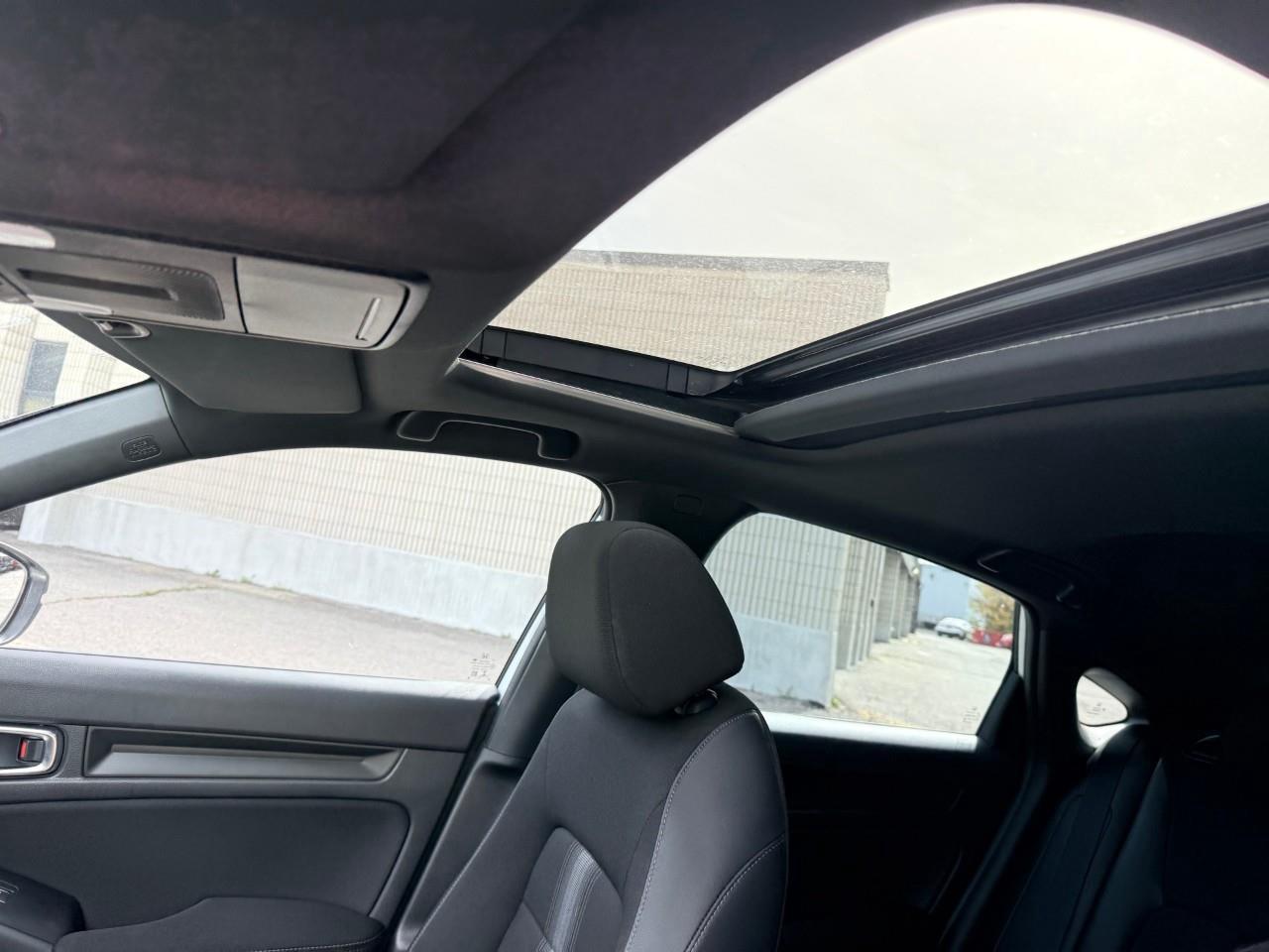 2022 Honda Civic Sport 4dr Hatchback Photo
