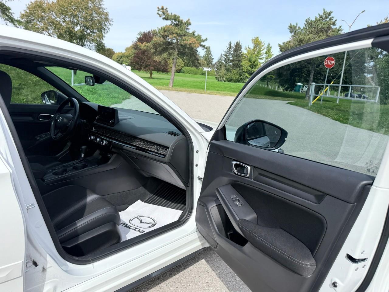 2022 Honda Civic Sport 4dr Hatchback Photo
