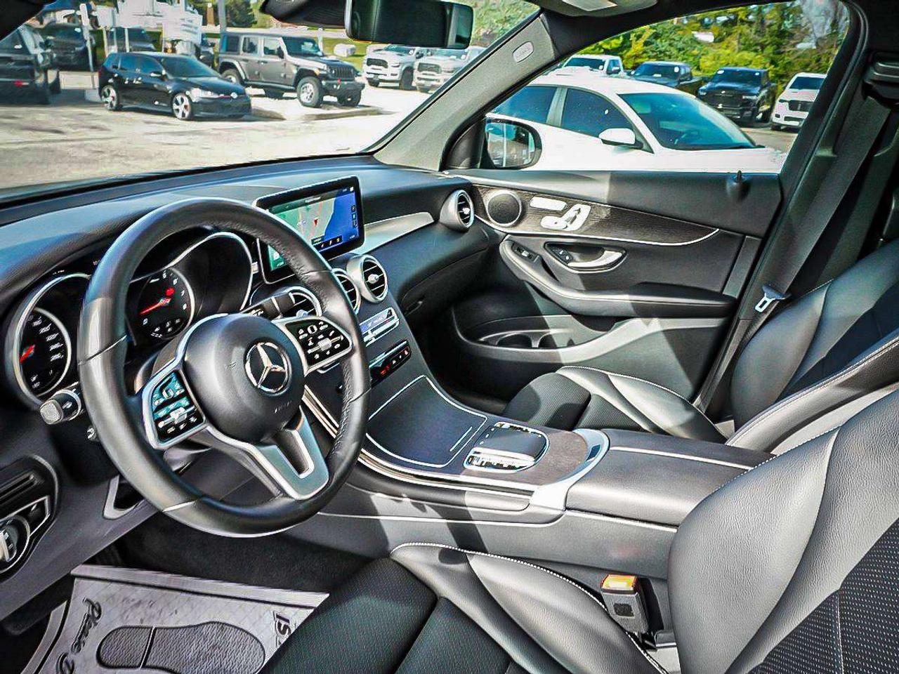 2022 Mercedes-Benz GLC  Photo