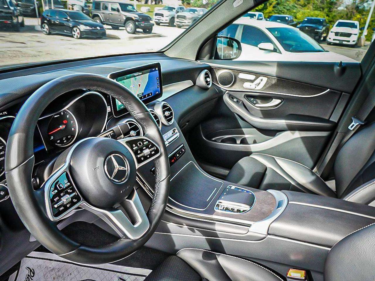 2022 Mercedes-Benz GLC  Photo