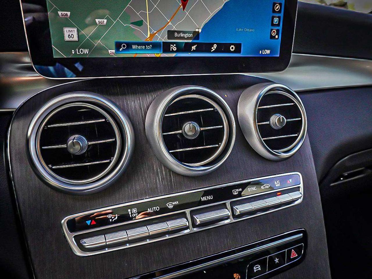 2022 Mercedes-Benz GLC  Photo