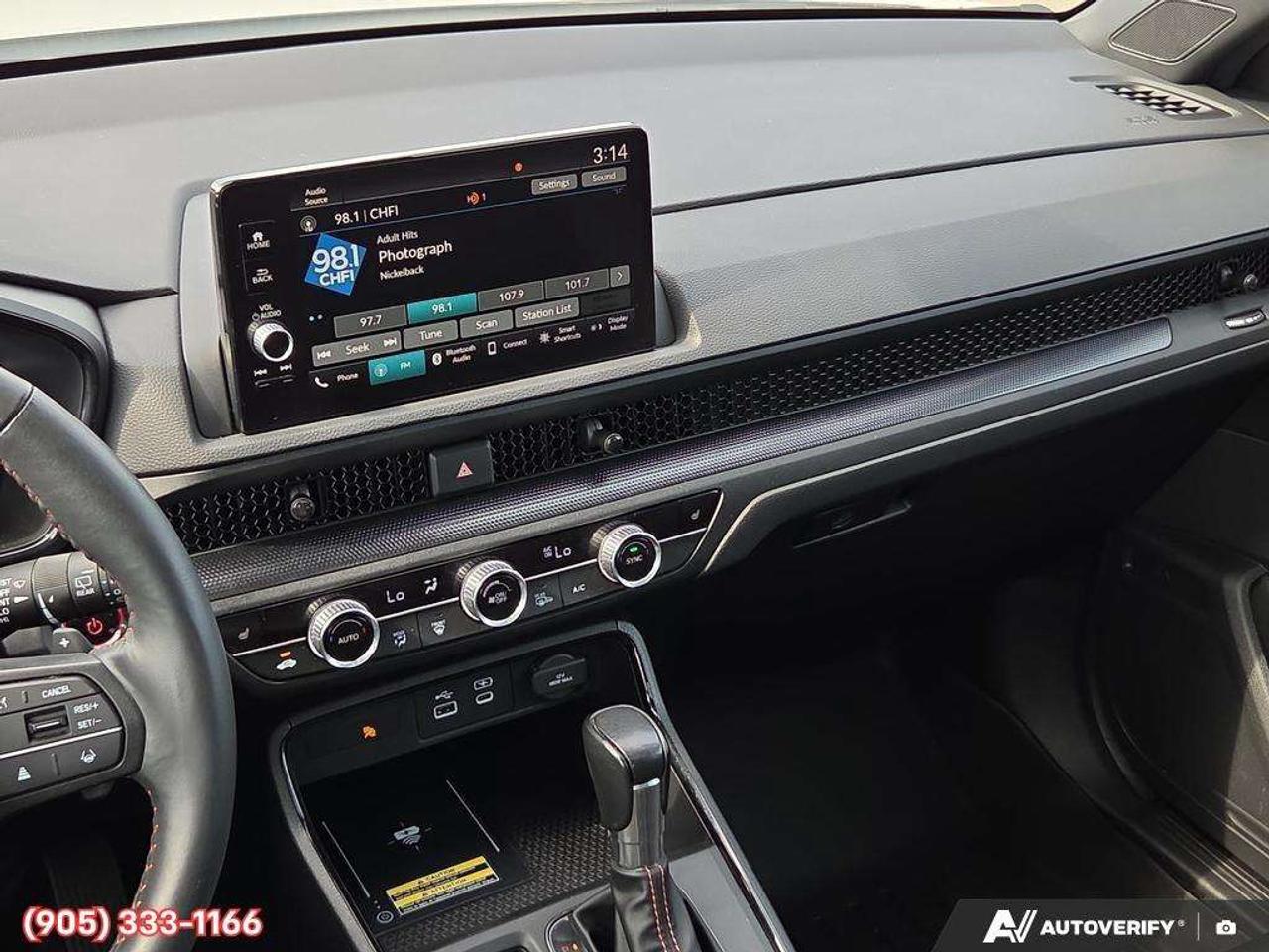 2024 Honda CR-V EX-L Apple CarPlay & Android Auto • Power Sunroof • Leather Seating • Remote Start System • Heated Front Seats • Rear Par Photo