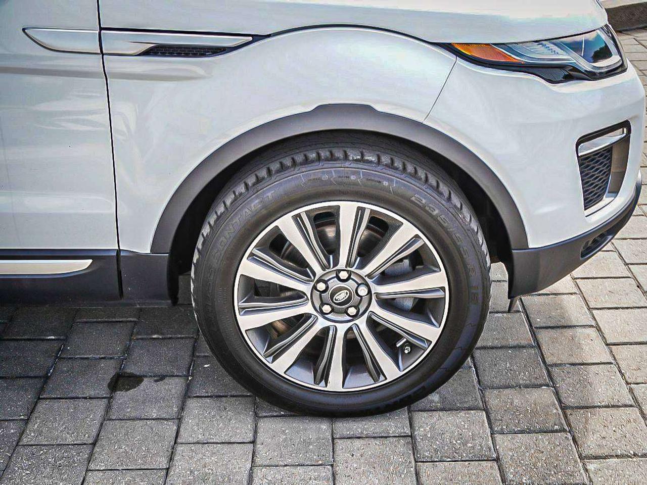 2017 Land Rover Range Rover Evoque  Photo