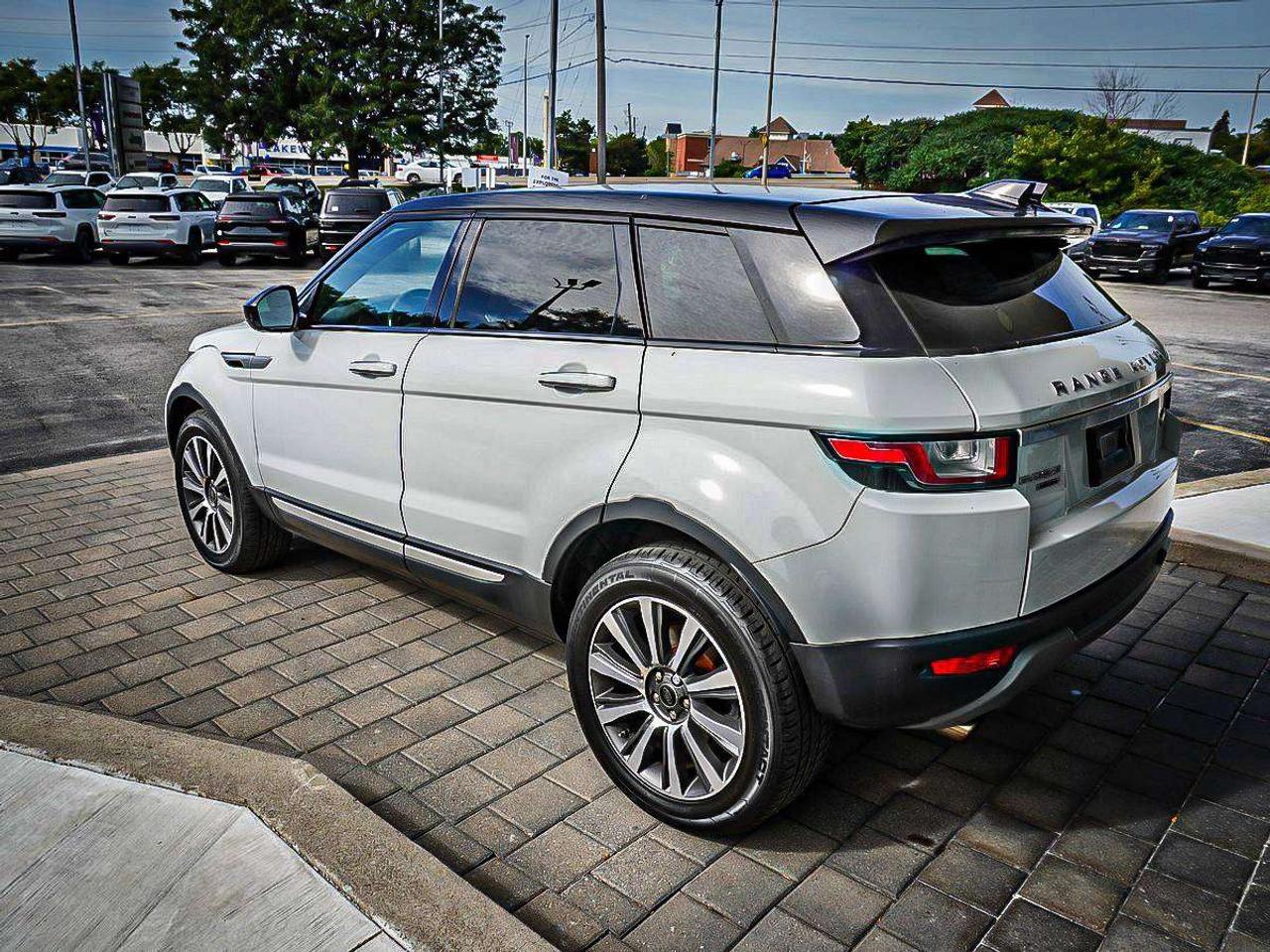 2017 Land Rover Range Rover Evoque  Photo