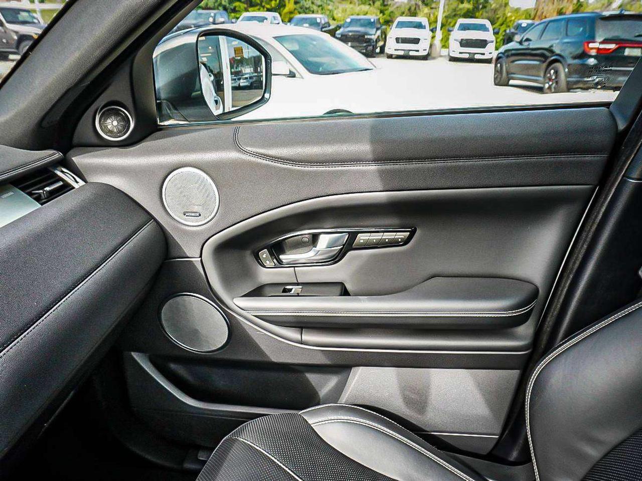 2017 Land Rover Range Rover Evoque  Photo
