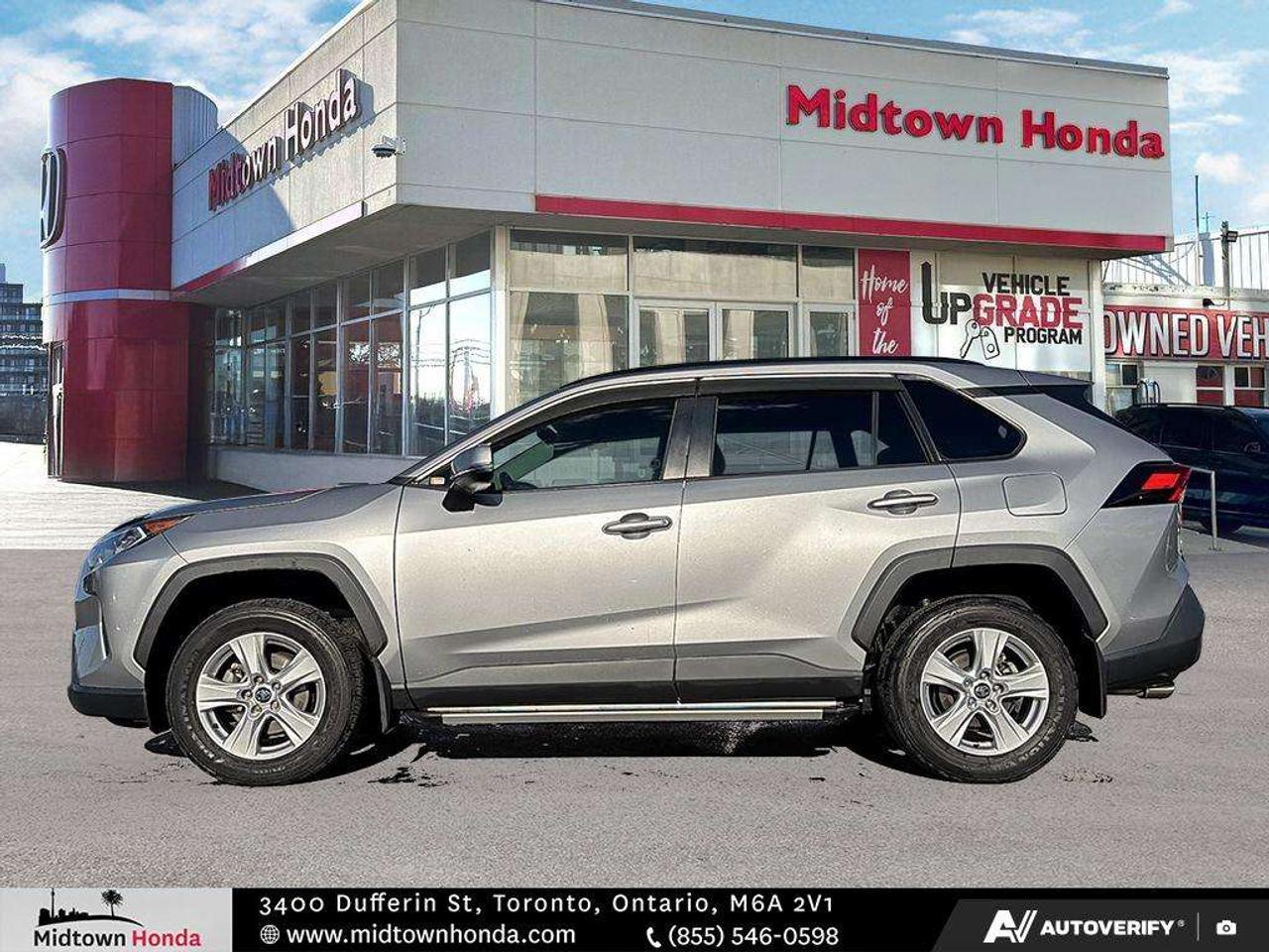 2020 Toyota RAV4 XLE AWD Photo4