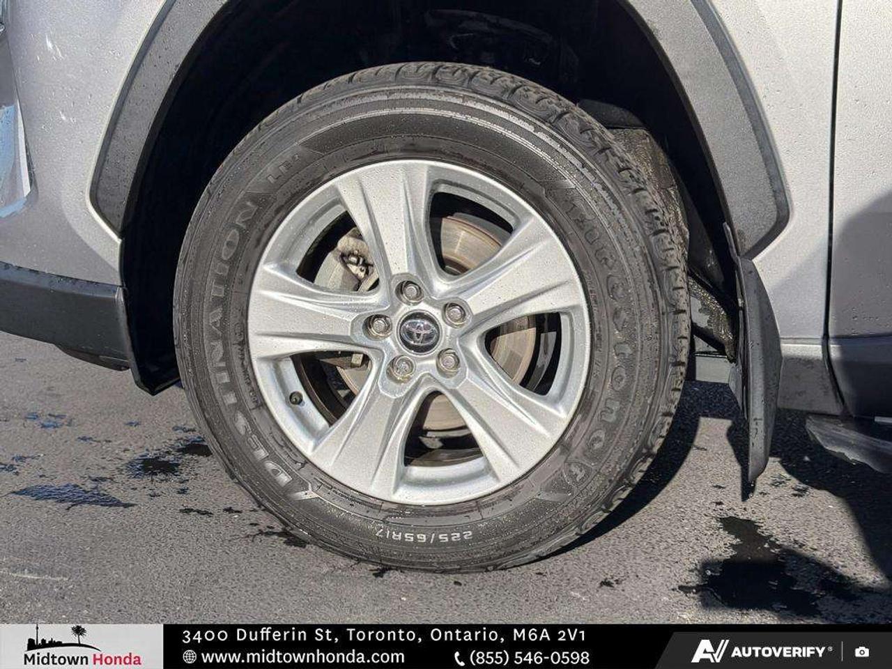2020 Toyota RAV4 XLE AWD Photo