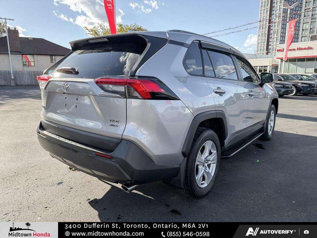 2020 Toyota RAV4 XLE AWD Photo