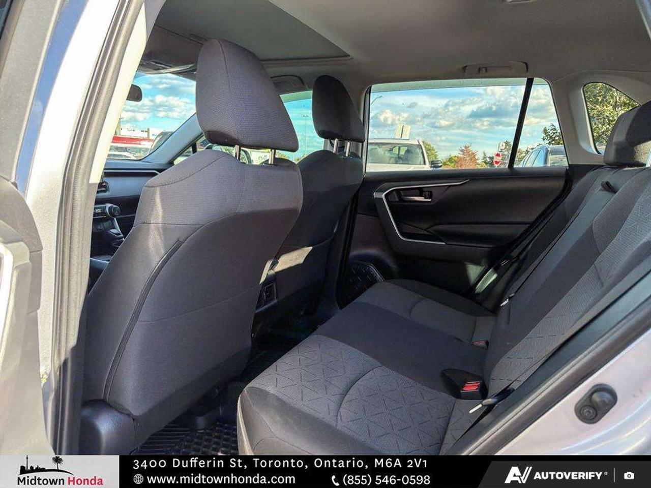 2020 Toyota RAV4 XLE AWD Photo