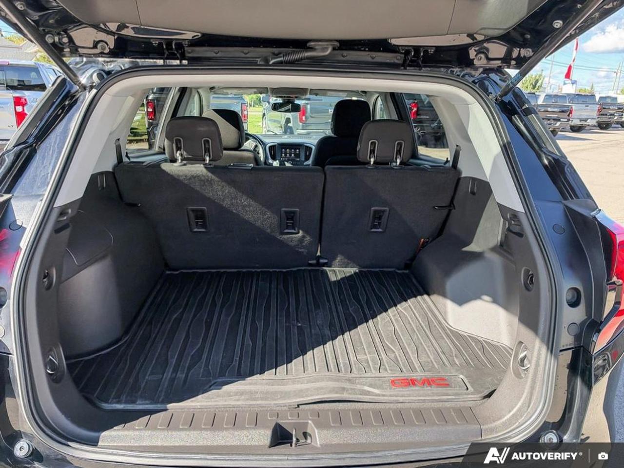 2020 GMC Terrain SLE Front-Wheel Drive Photo