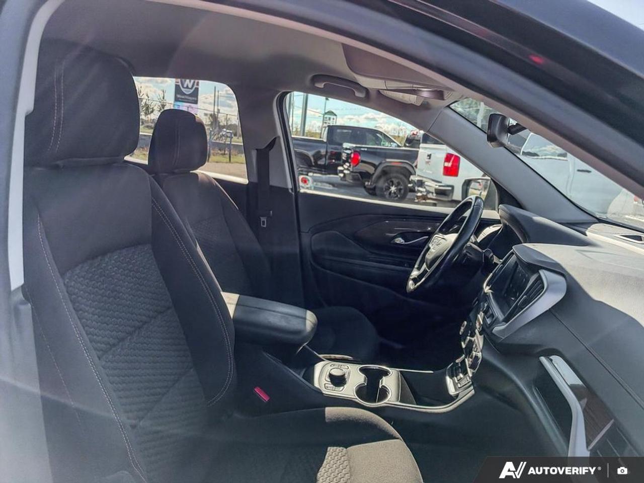 2020 GMC Terrain SLE Front-Wheel Drive Photo