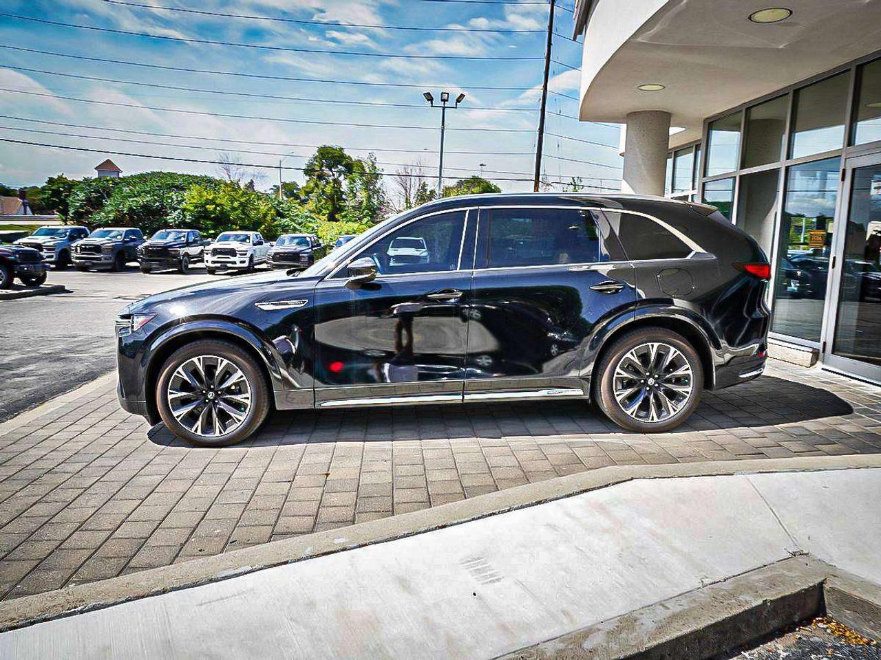 2024 Mazda CX-90  Photo
