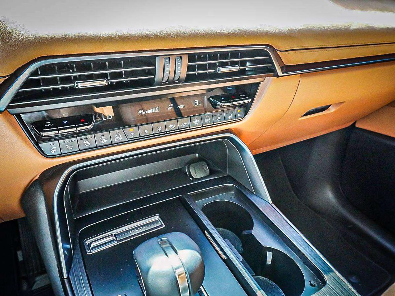2024 Mazda CX-90  Photo