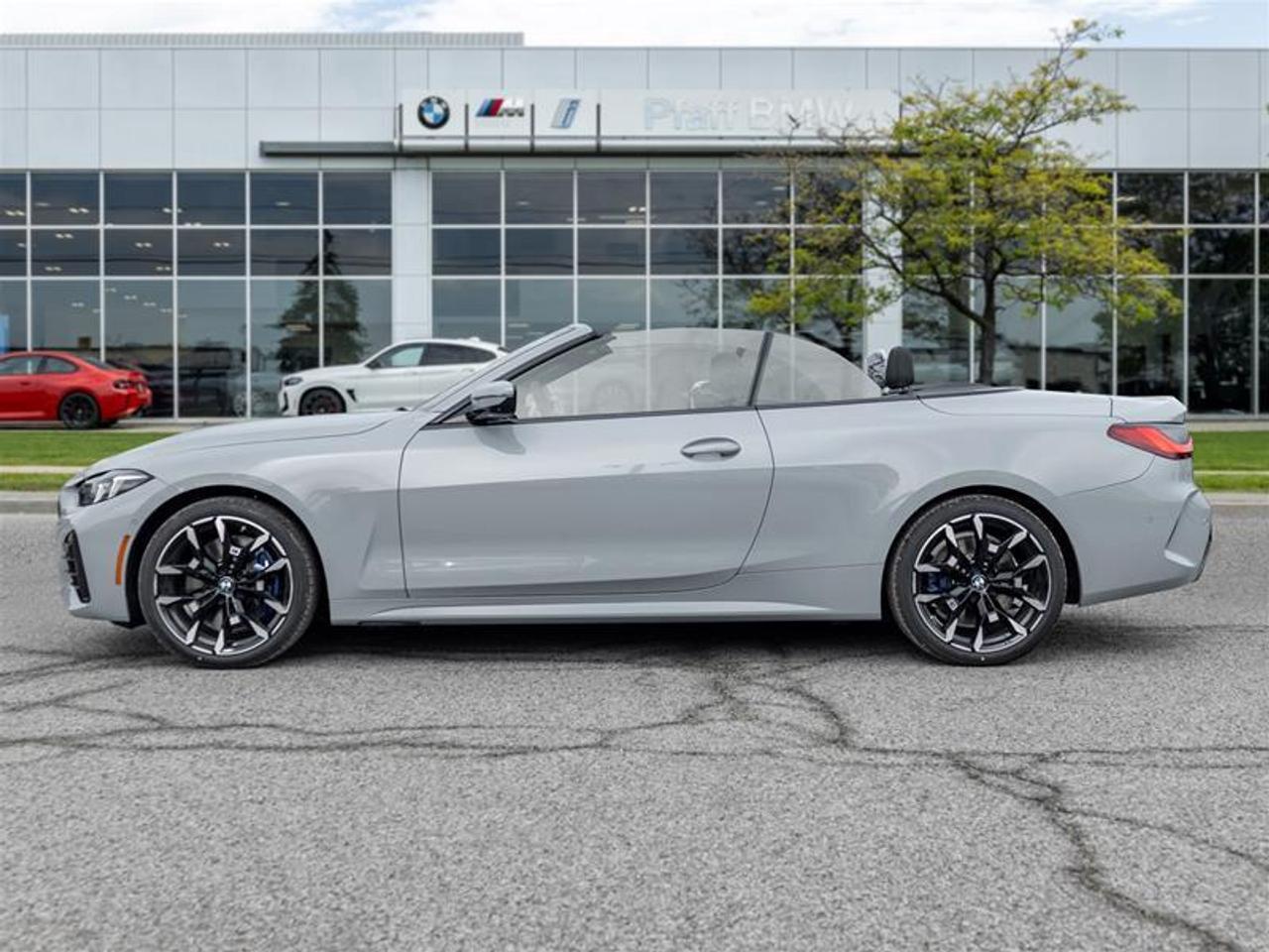 2027 BMW 430 i xDrive 2dr All-Wheel Drive Cabriolet Photo4