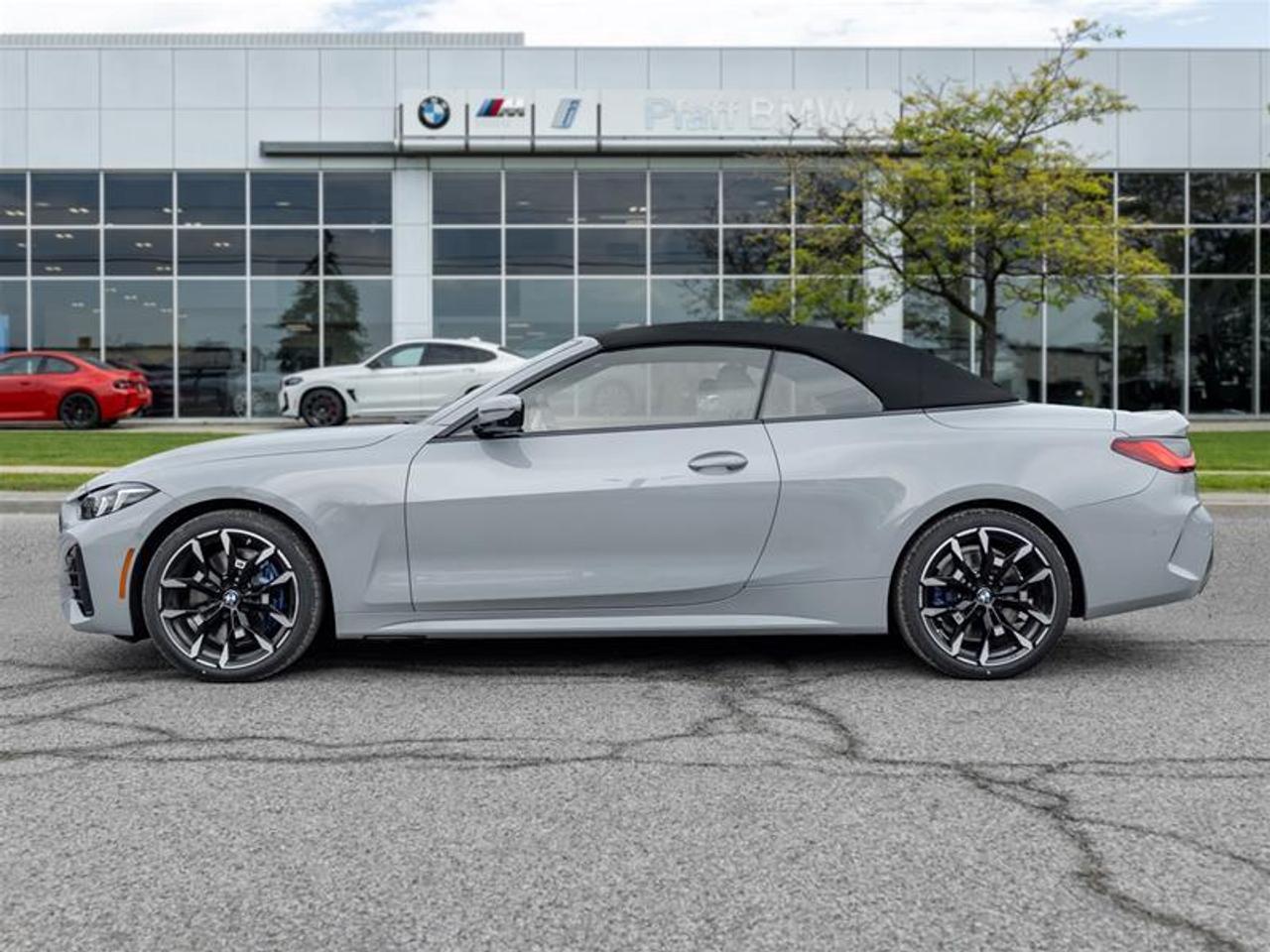 2027 BMW 430 i xDrive 2dr All-Wheel Drive Cabriolet Photo