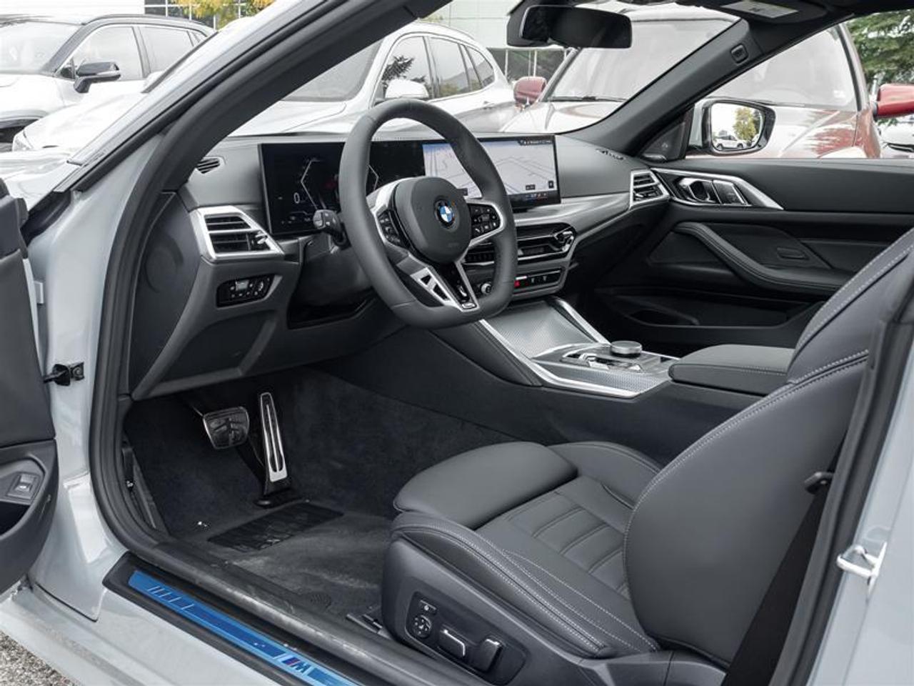 2027 BMW 430 i xDrive 2dr All-Wheel Drive Cabriolet Photo