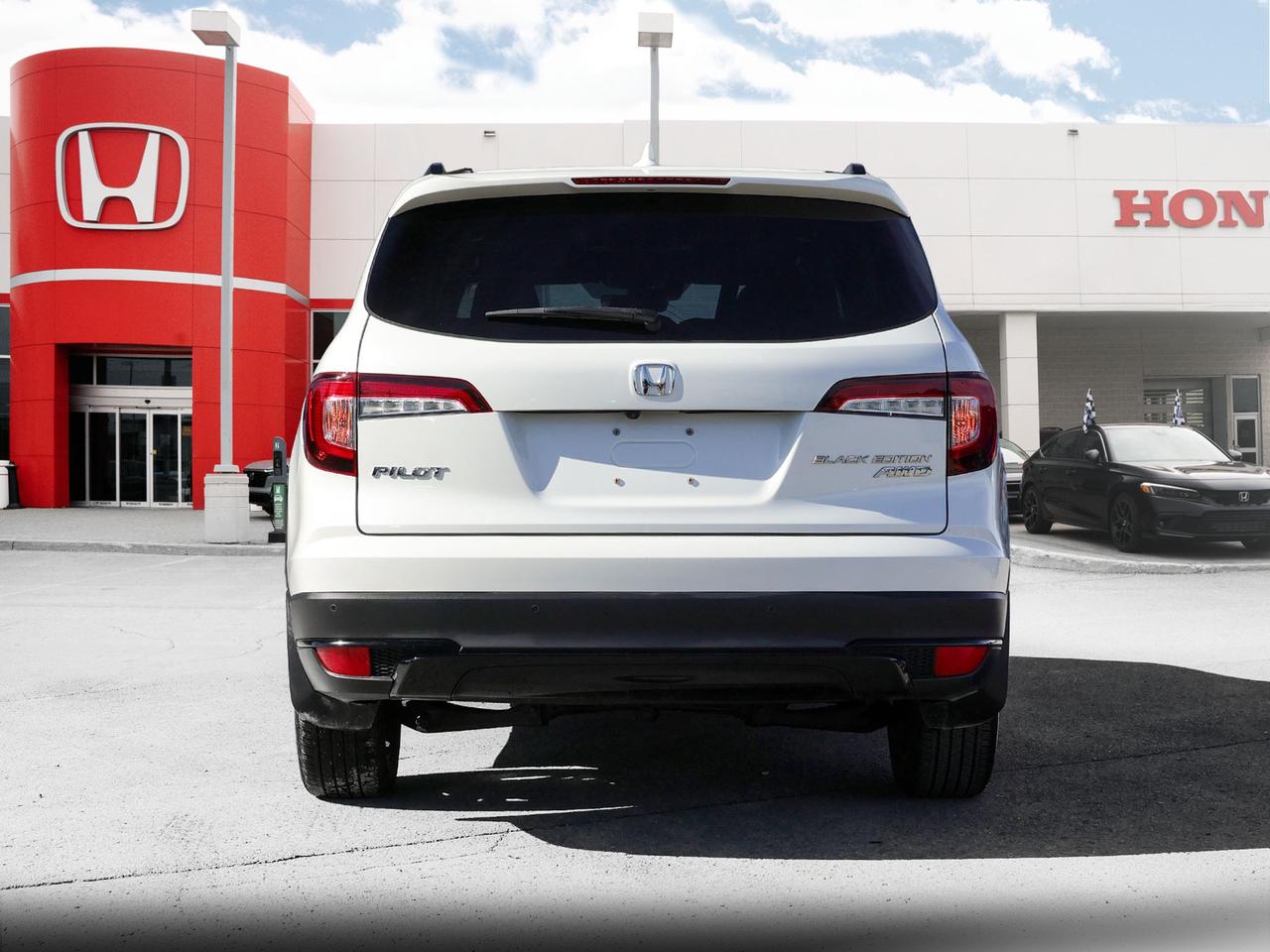 2022 Honda Pilot Black Edition 4dr All-Wheel Drive Photo
