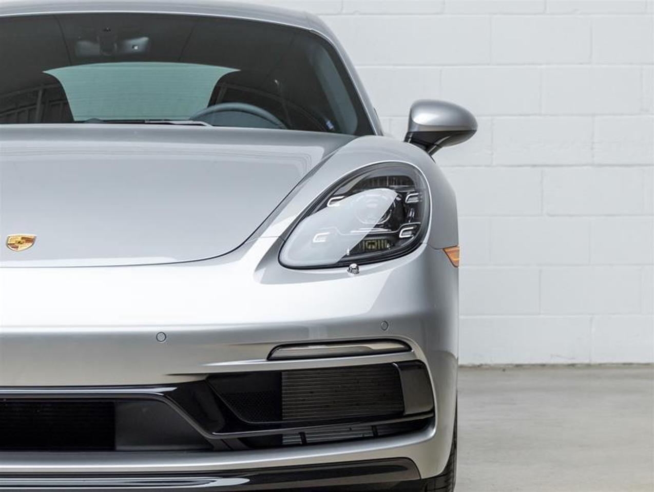 2024 Porsche 718 Cayman  Photo