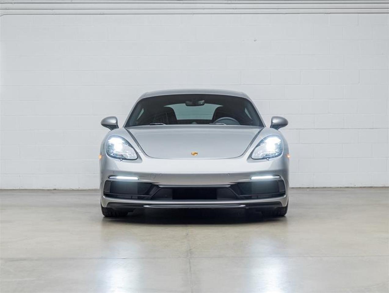 2024 Porsche 718 Cayman  Photo