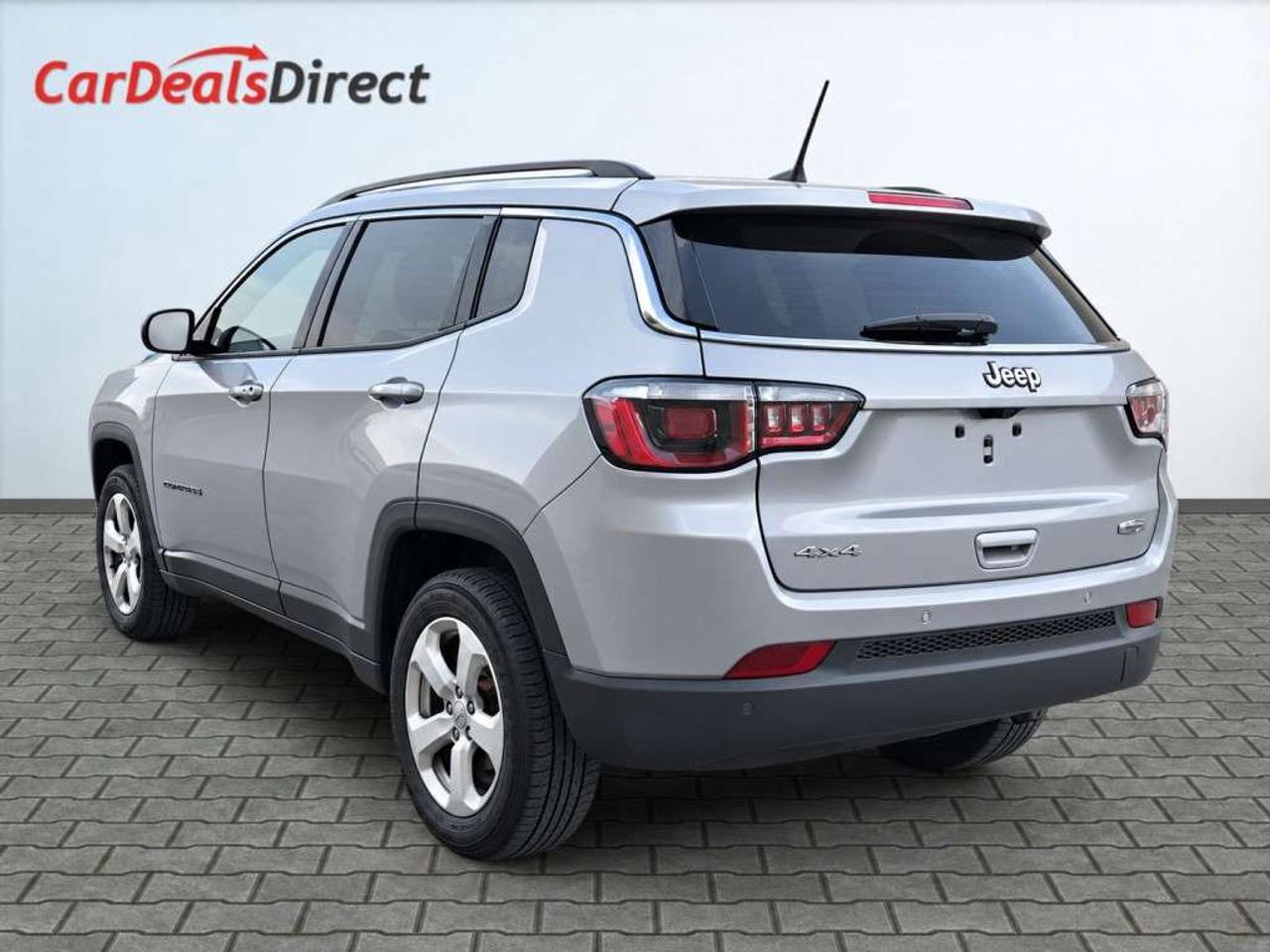 2020 Jeep Compass NORTH / 4X4 / HEATED SEATS / HEATED WHEEL / CARPLAY / BACKUP CAM / POWER LIFTGATE Photo