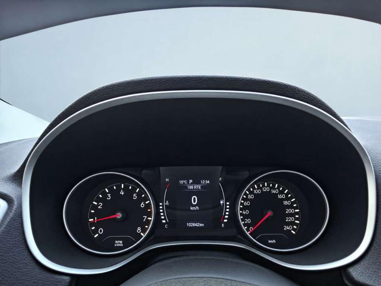2020 Jeep Compass NORTH / 4X4 / HEATED SEATS / HEATED WHEEL / CARPLAY / BACKUP CAM / POWER LIFTGATE Photo