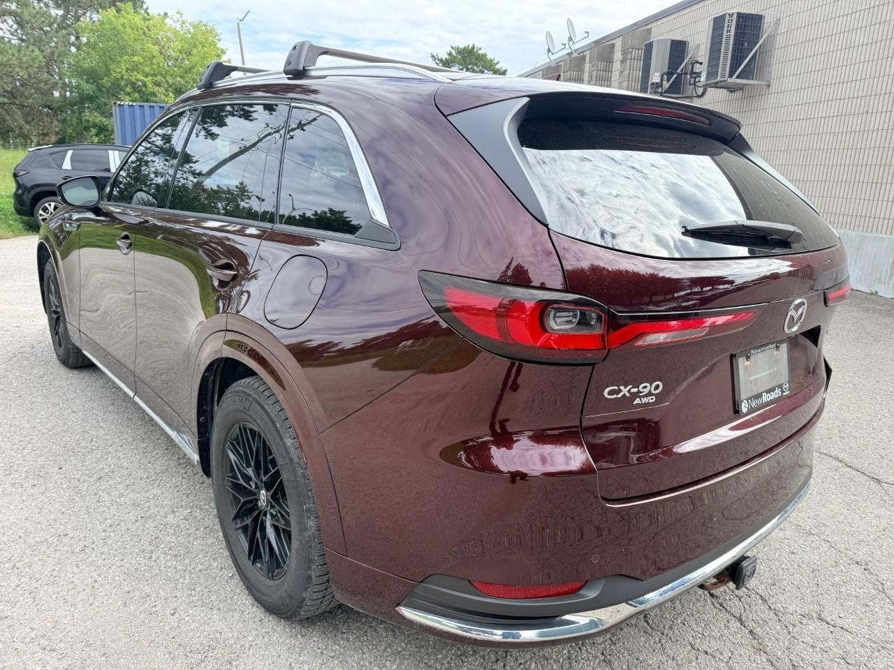 2024 Mazda CX-90 MHEV Signature 4dr i-ACTIV All-Wheel Drive Sport Utility Photo3