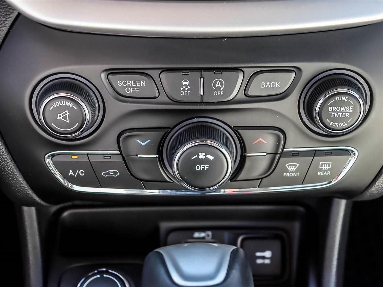2015 Jeep Cherokee 4WD 4Dr Sport Photo