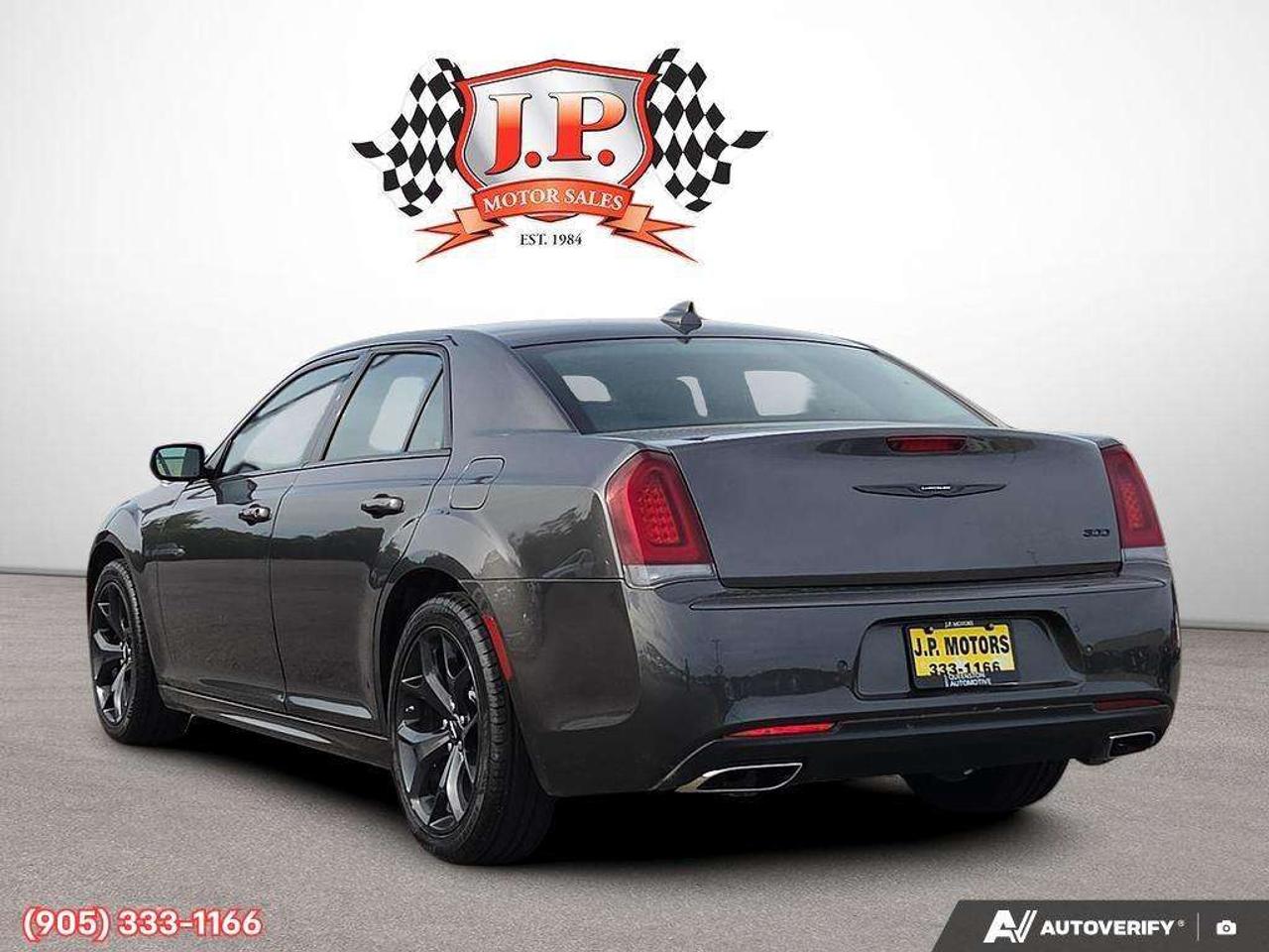 2022 Chrysler 300 Touring L Apple CarPlay & Android Auto • Leather Seating • Built-In Navigation System • Built-In Wi-Fi Hotspot • Remote S Photo