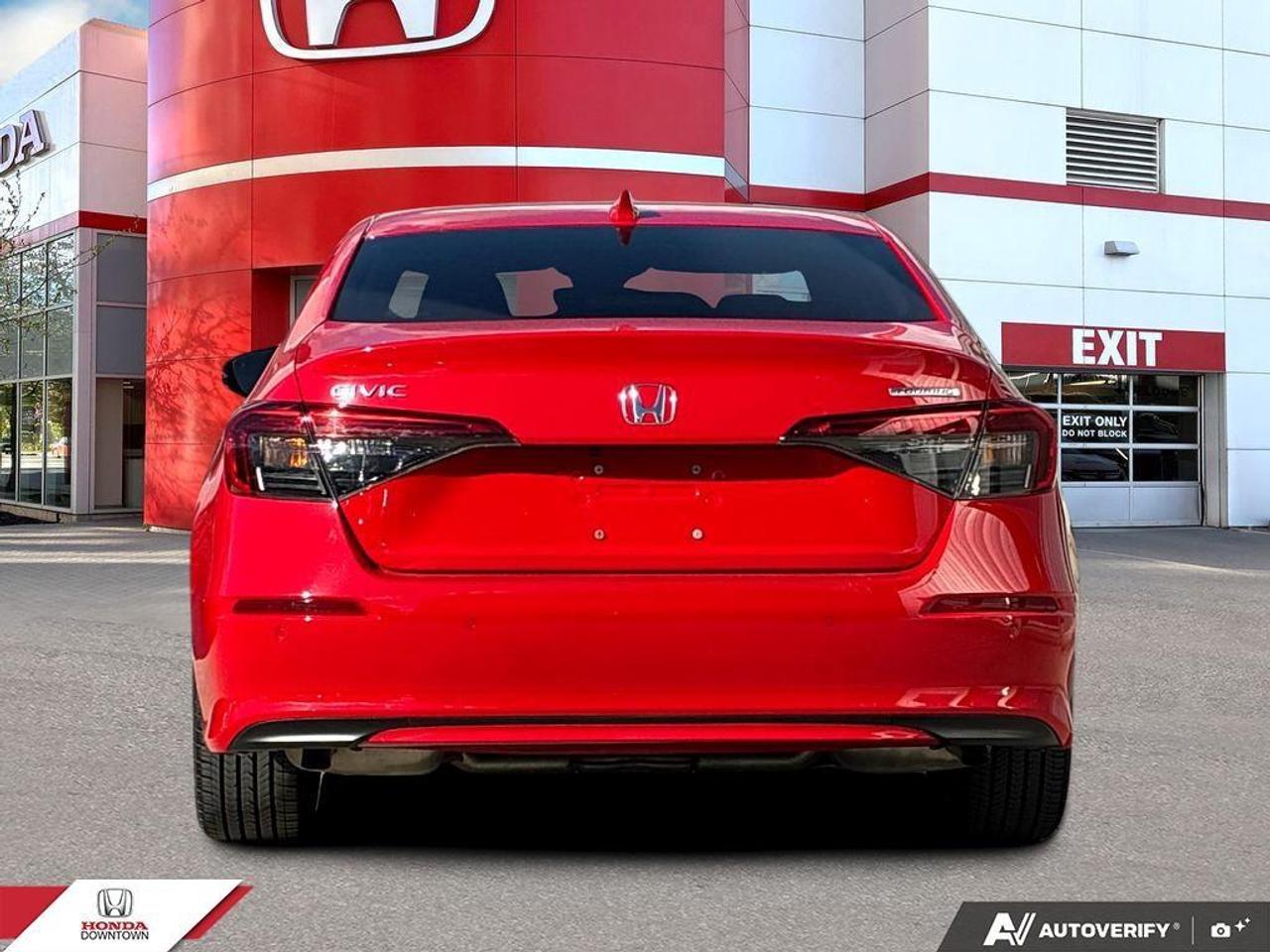 2024 Honda Civic Touring 4dr Sedan Photo
