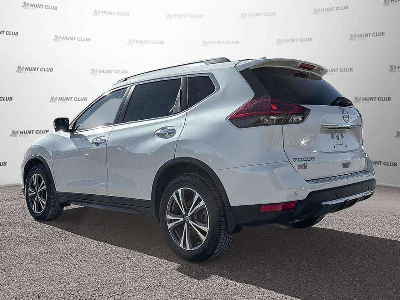 2019 Nissan Rogue SV AWD   Apple Car Play   Android Auto   Moonroof Photo