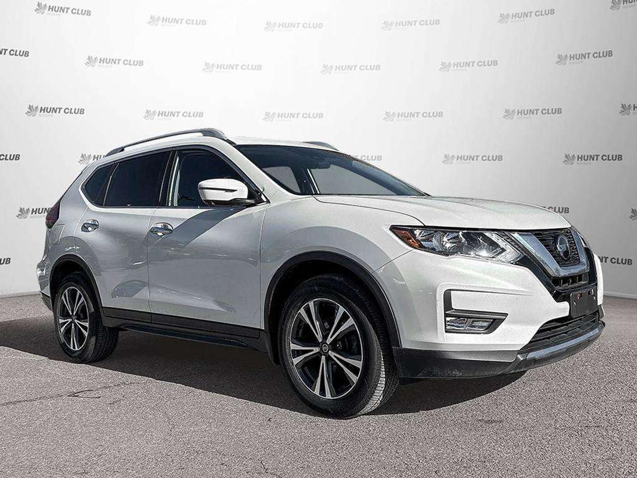 2019 Nissan Rogue SV AWD   Apple Car Play   Android Auto   Moonroof Photo