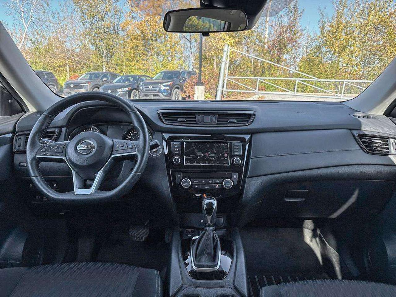 2019 Nissan Rogue SV AWD   Apple Car Play   Android Auto   Moonroof Photo