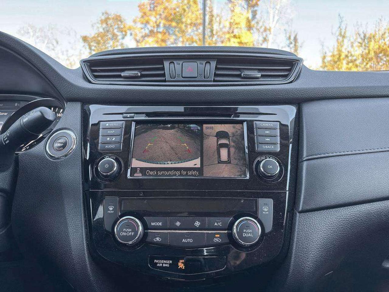 2019 Nissan Rogue SV AWD   Apple Car Play   Android Auto   Moonroof Photo