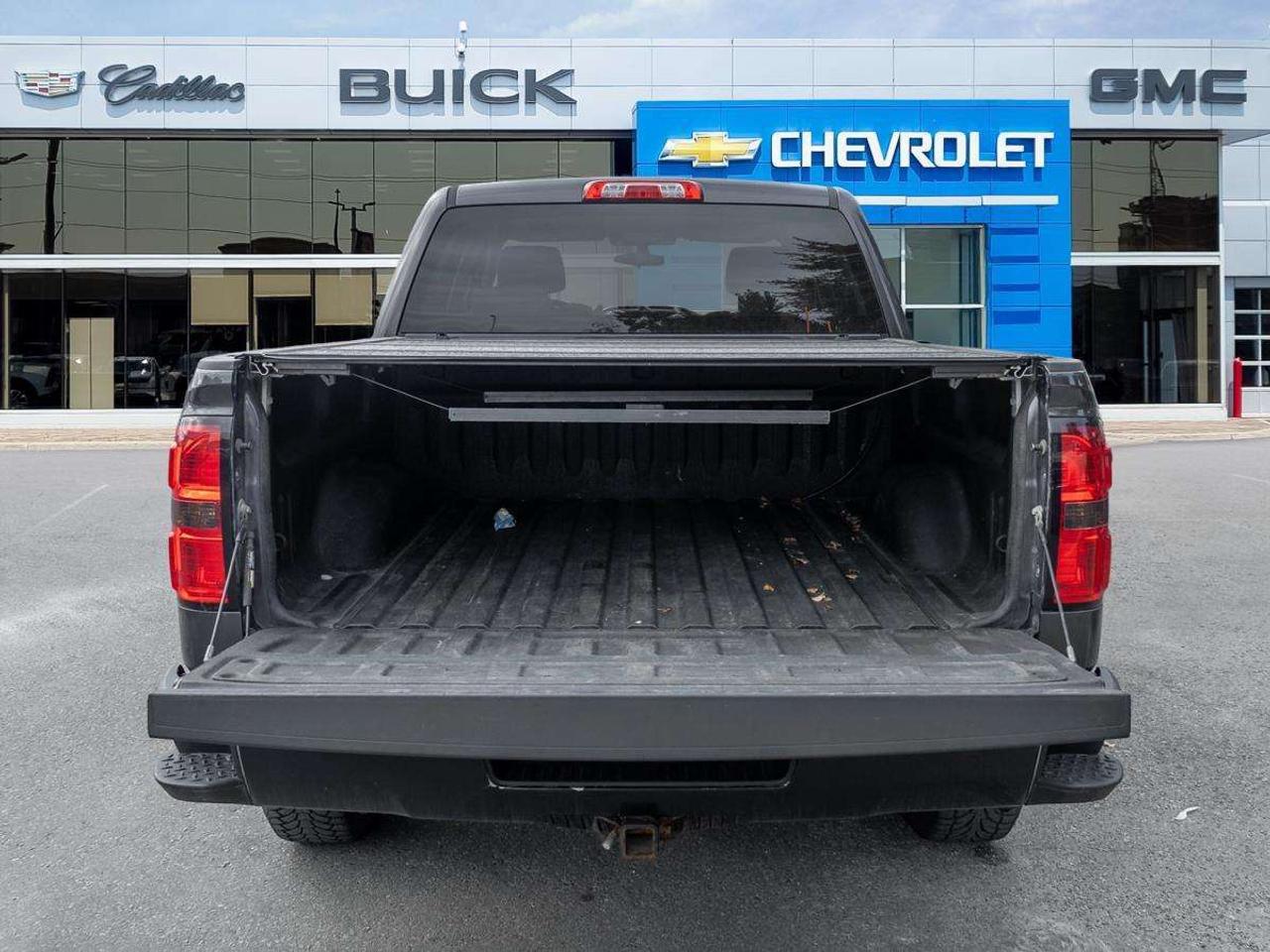 2016 GMC Sierra 1500 4WD Crew Cab Short Box Photo