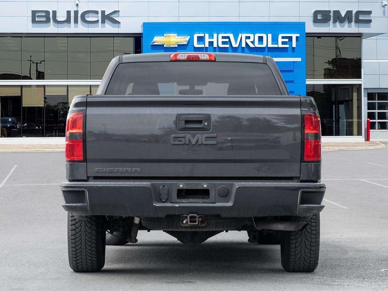 2016 GMC Sierra 1500 4WD Crew Cab Short Box Photo
