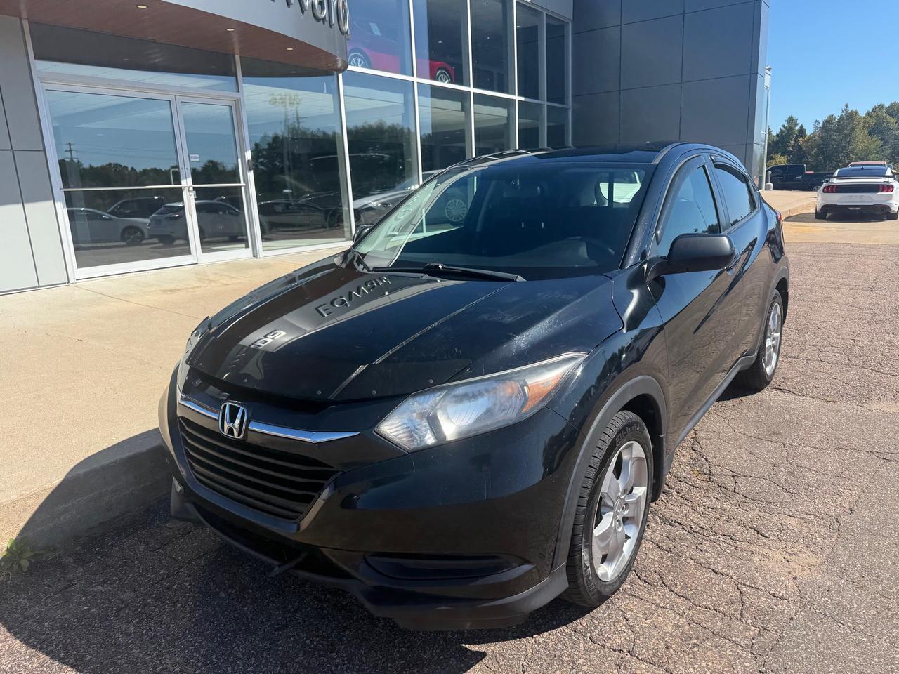 2018 Honda HR-V LX (M6) 4dr Front-Wheel Drive Photo