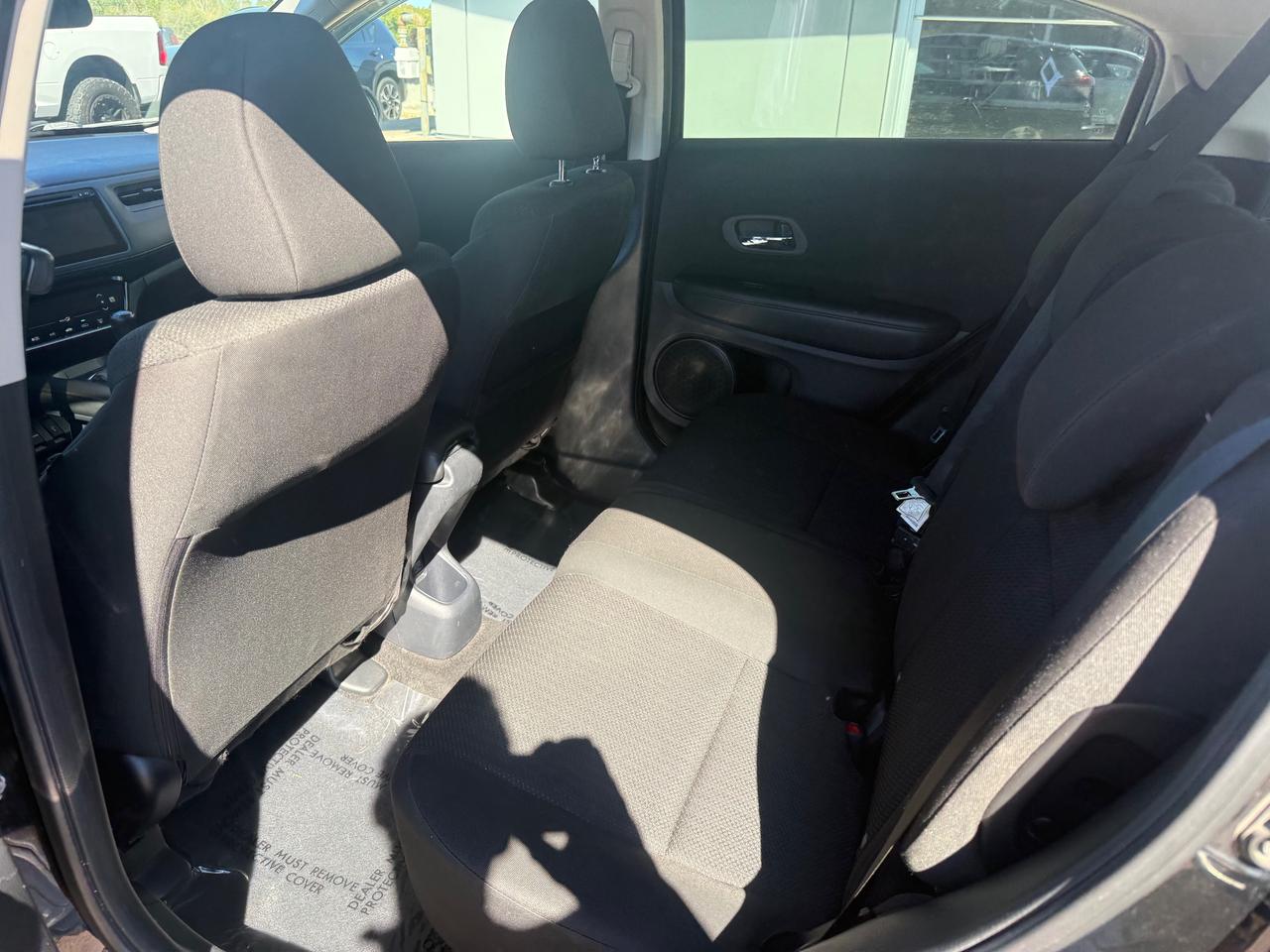 2018 Honda HR-V LX (M6) 4dr Front-Wheel Drive Photo