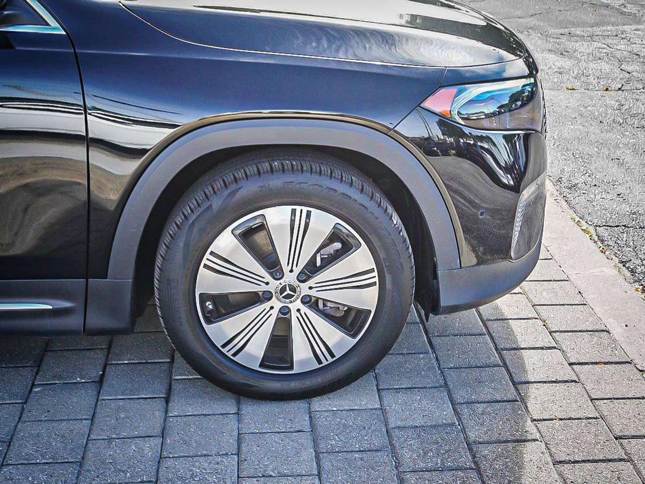 2024 Mercedes-Benz EQB  Photo