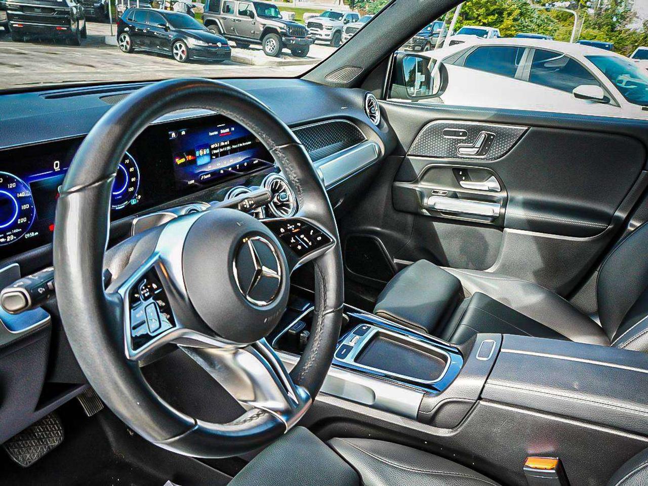 2024 Mercedes-Benz EQB  Photo