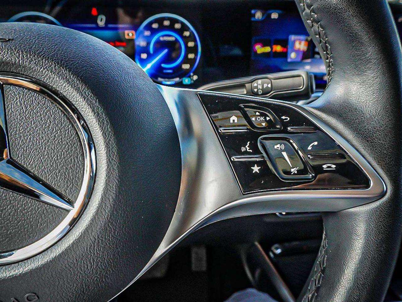 2024 Mercedes-Benz EQB  Photo