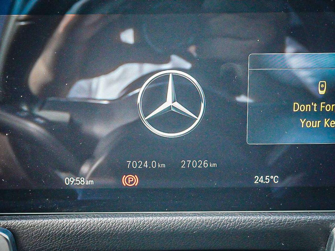 2024 Mercedes-Benz EQB  Photo