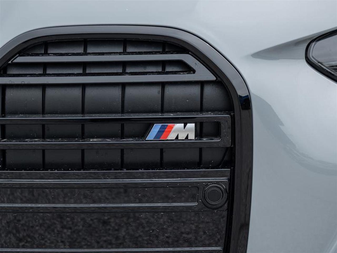 2027 BMW M440 i xDrive 2dr All-Wheel Drive Coupe Photo
